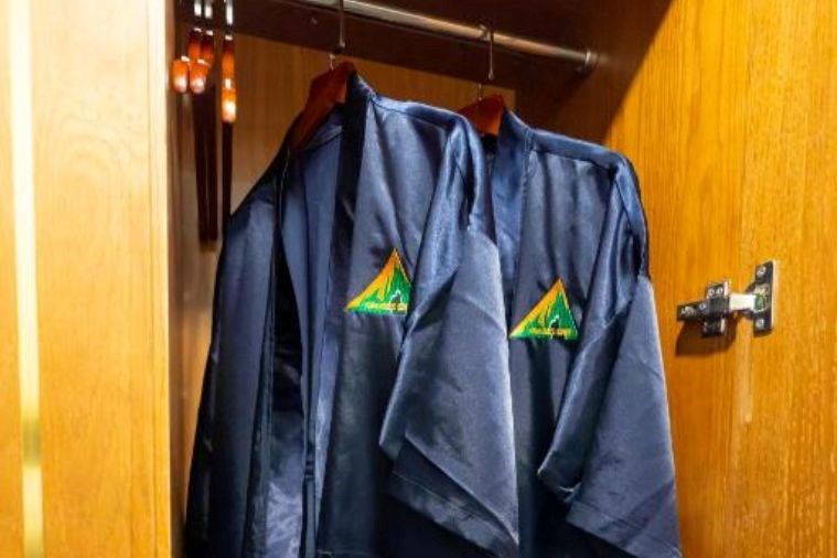 Phòng Suite Family Double + Single